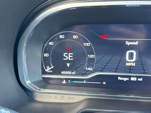 Used 2023 GMC Yukon SLT w/ SLT Premium Package image 28