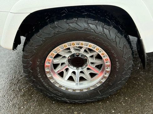 Used 2015 Toyota 4Runner SR5 image 31