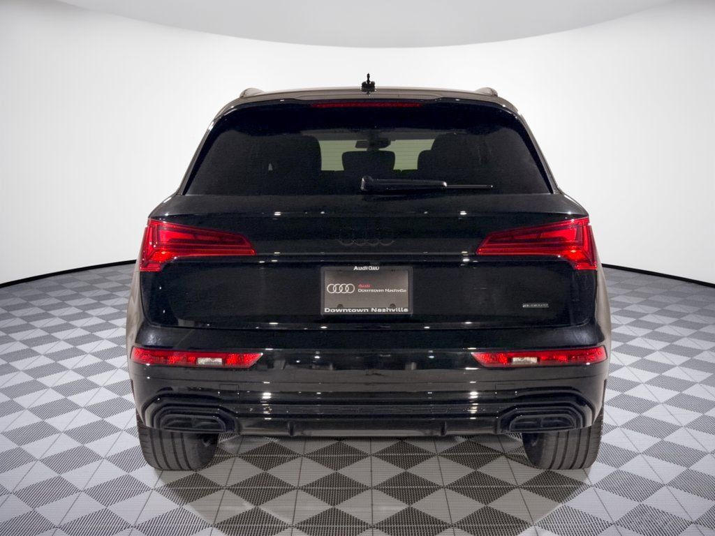 Certified 2025 Audi Q5 e Premium Plus w/ Premium Plus Package AWD/4WD image 11