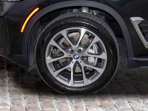 Used 2026 BMW X5 sDrive40i image 39