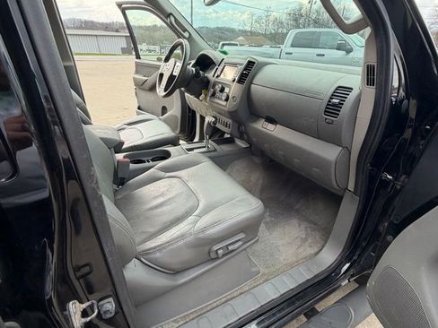 Used 2013 Nissan Frontier SL image 26