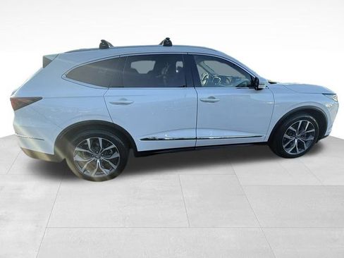 Used 2023 Acura MDX SH-AWD w/ Technology Package image 4