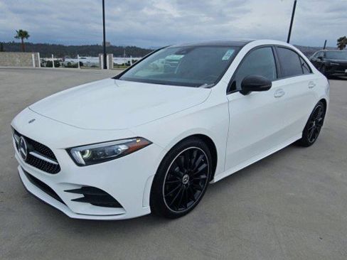 Used 2019 Mercedes-Benz A 220 image 4