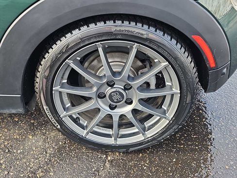 Used 2018 MINI Cooper S image 25