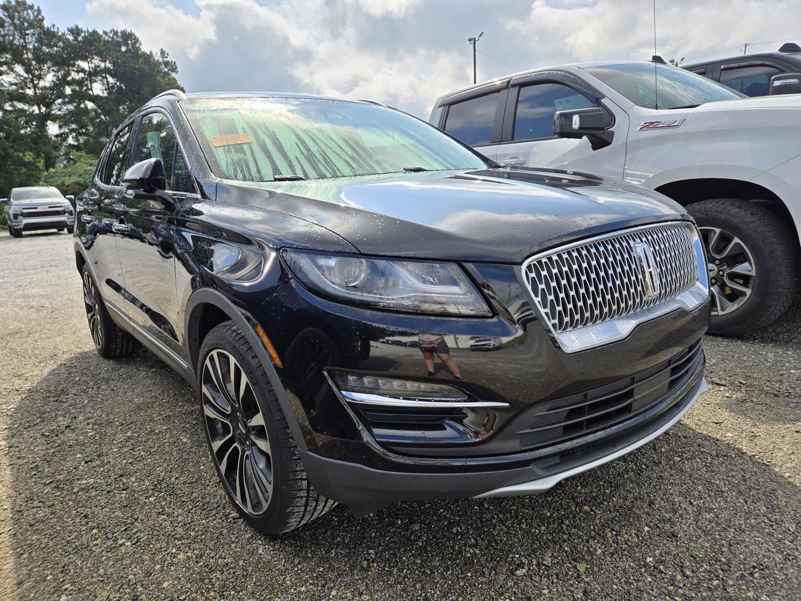 Used 2019 Lincoln MKC Reserve w/ MKC Climate Package AWD/4WD image 2