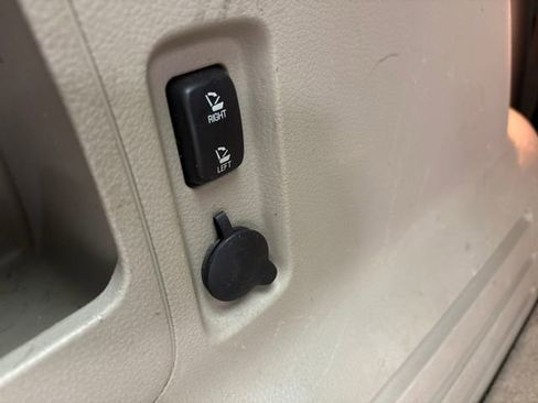 Used 2007 Ford Edge SEL image 24