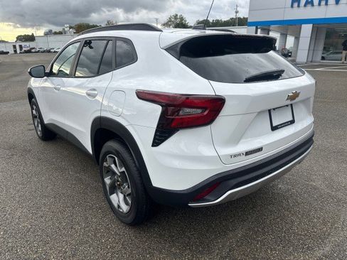 New 2026 Chevrolet Trax LT w/ Driver Confidence Package image 6