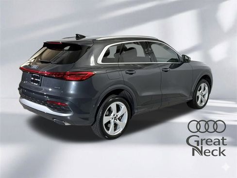 Used 2025 Audi Q5 Premium Plus w/ Premium Plus image 10