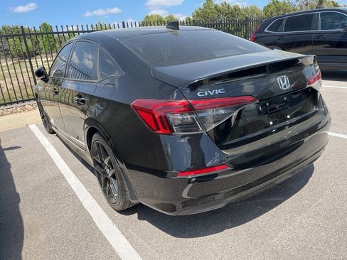 Used 2024 Honda Civic Sport image 4