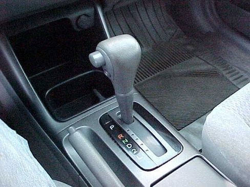 Used 2002 Toyota Camry LE image 25