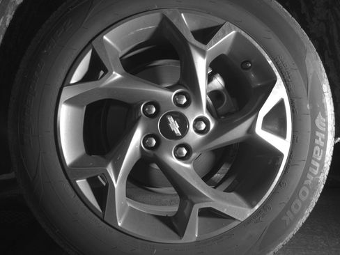 Used 2025 Chevrolet Trax LT FWD image 14