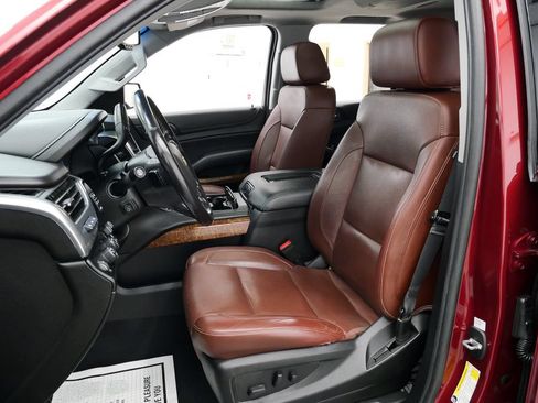 Used 2020 Chevrolet Tahoe Premier w/ Premier Plus Edition AWD/4WD image 10