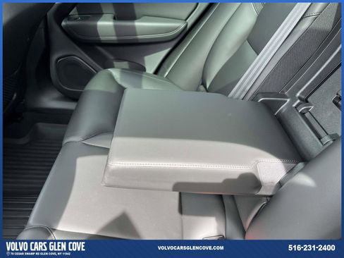 Certified 2025 Volvo XC60 B5 Core w/ Protection Package Premier image 10