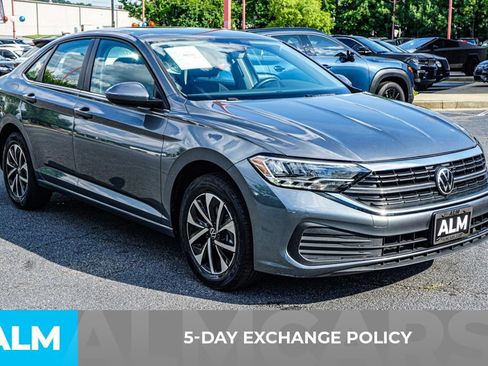Used 2024 Volkswagen Jetta S FWD image 4
