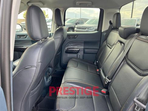 Used 2026 Ford Maverick Tremor AWD/4WD image 23
