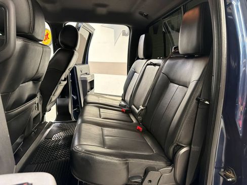 Used 2015 Ford F350 4x4 Crew Cab Super Duty image 32