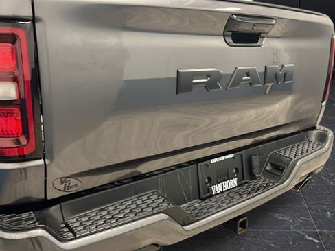 Used 2025 RAM 1500 Big Horn AWD/4WD image 39