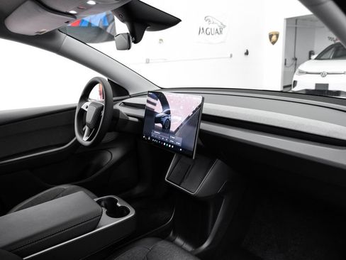 Used 2026 Tesla Model Y 2WD image 12