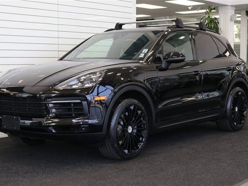 Used 2019 Porsche Cayenne AWD/4WD image 3