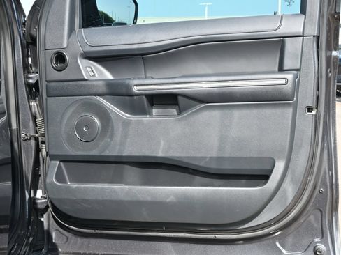 Used 2022 Ford Expedition Max XLT RWD image 27