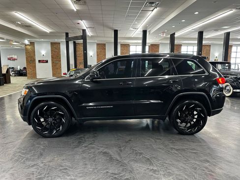 Used 2015 Jeep Grand Cherokee Laredo w/ Quick Order Package 23E AWD/4WD image 8