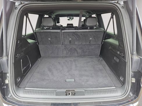 Used 2024 Jeep Wagoneer L Series II RWD image 12