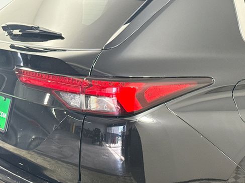 Used 2023 Mitsubishi Outlander ES image 34