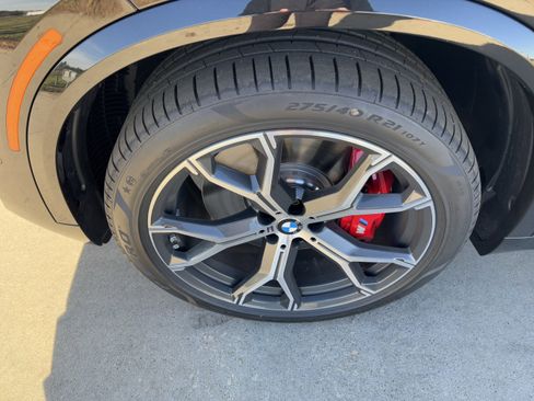 Used 2026 BMW X5 xDrive50e w/ M Sport Package image 13