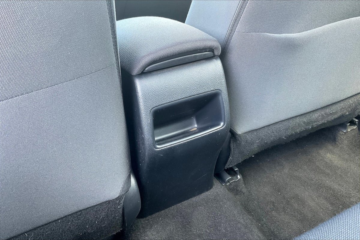 Used 2020 Toyota Corolla LE FWD image 30