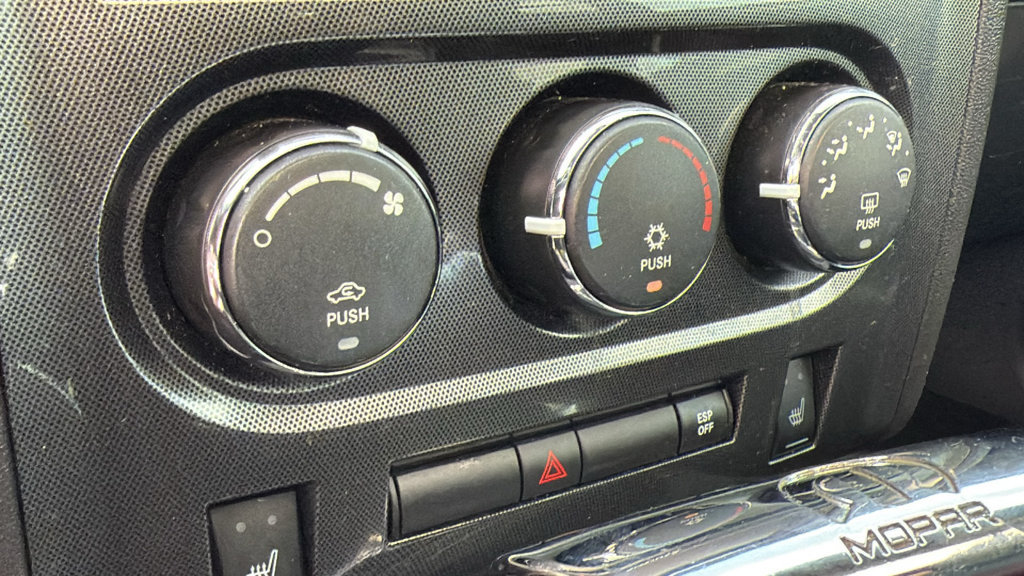 Used 2009 Dodge Challenger R/T RWD image 25