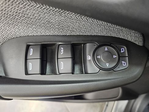 Used 2025 Chevrolet TrailBlazer LT AWD/4WD image 24