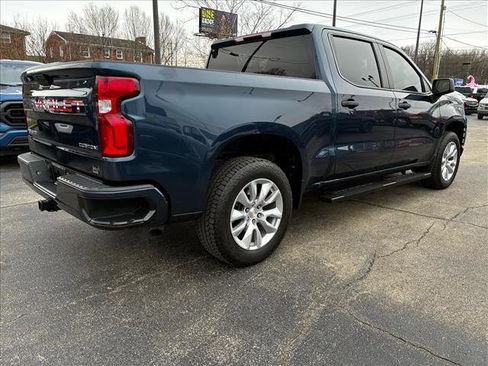 Used 2022 Chevrolet Silverado 1500 Custom image 4