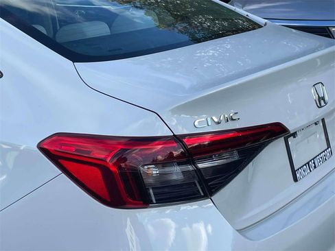 Certified 2023 Honda Civic LX image 9