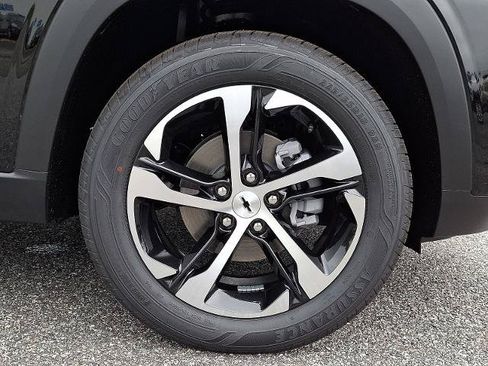 New 2026 Chevrolet Trax RS w/ Driver Confidence Package FWD image 5