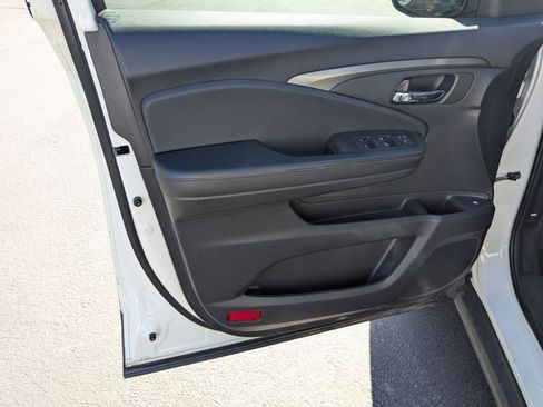 Used 2019 Honda Ridgeline Sport image 13