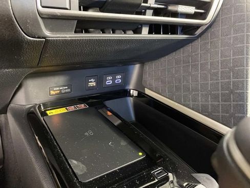 New 2026 Toyota Camry XLE AWD/4WD image 10