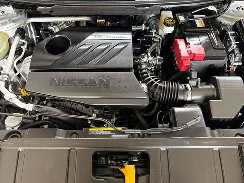 Used 2023 Nissan Rogue SV image 34