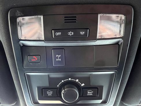 Used 2022 Toyota Tacoma TRD Off-Road AWD/4WD image 20