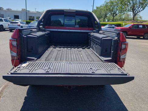 Used 2023 Nissan Titan PRO-4X w/ Pro-4x Convenience Package AWD/4WD image 32