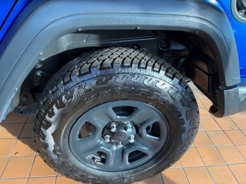 Used 2018 Jeep Wrangler Unlimited Sport AWD/4WD image 27