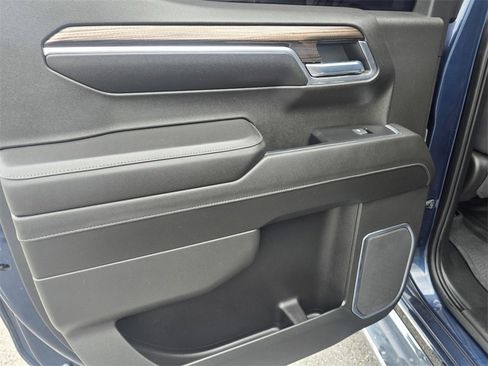 Used 2022 Chevrolet Silverado 1500 LT image 14