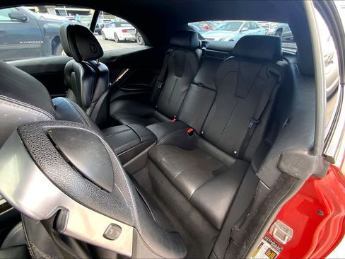 Used 2013 BMW M6 Convertible RWD image 28
