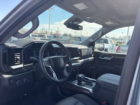 Certified 2024 Chevrolet Silverado 1500 RST w/ Convenience Package II AWD/4WD image 12