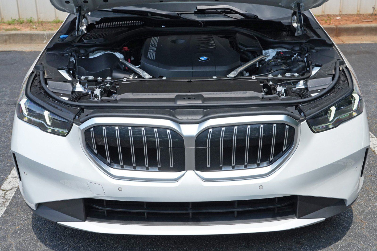 Used 2024 BMW 540i xDrive w/ Convenience Package AWD/4WD image 8