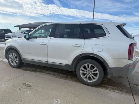Used 2020 Kia Telluride LX image 8