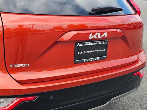 Certified 2023 Kia Niro Wind w/ Wind Preserve Package FWD image 24