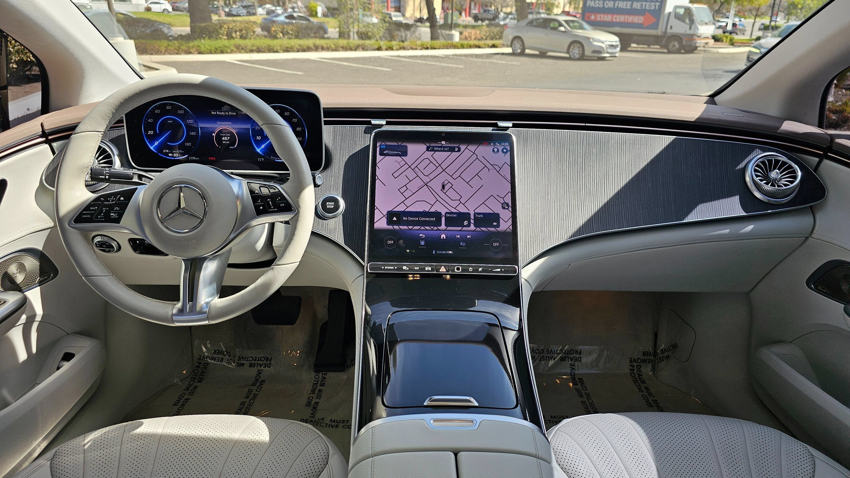 Used 2023 Mercedes-Benz EQE 500 4MATIC Sedan w/ Exclusive Trim Package image 23