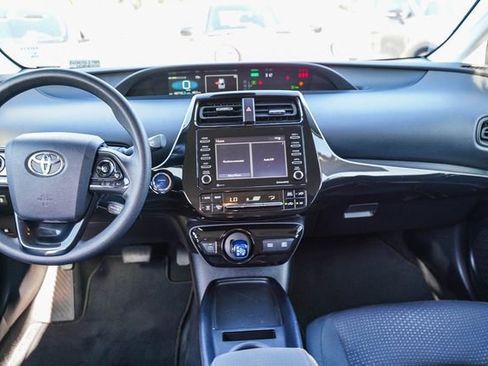 Used 2022 Toyota Prius LE image 13