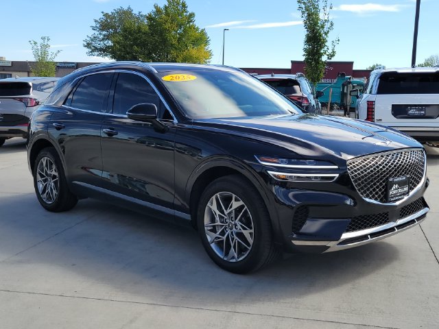 Used 2025 Genesis GV70 2.5T AWD/4WD image 7