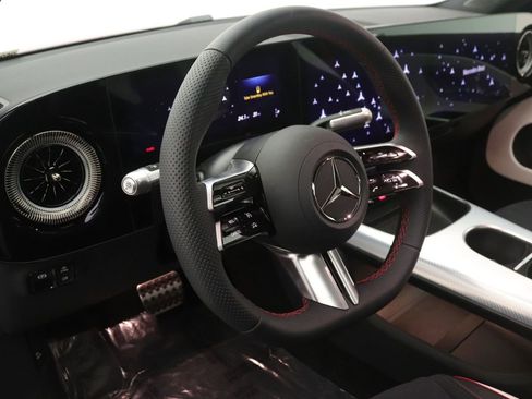 New 2026 Mercedes-Benz CLA 250+ image 5